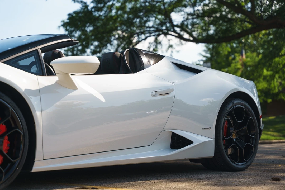 2017 Lamborghini Huracan LP610-4 - Image 8 of 31
