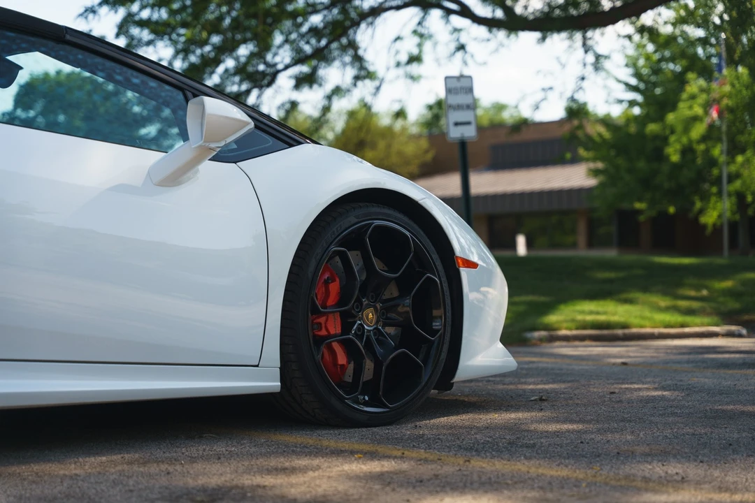 2017 Lamborghini Huracan LP610-4 - Image 23 of 31