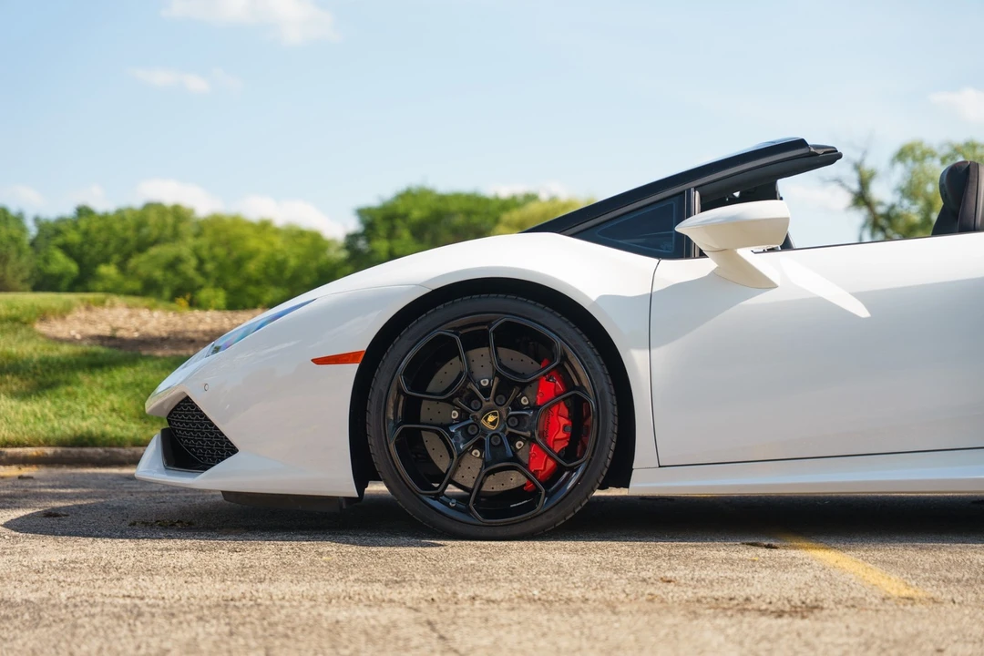 2017 Lamborghini Huracan LP610-4 - Image 3 of 31