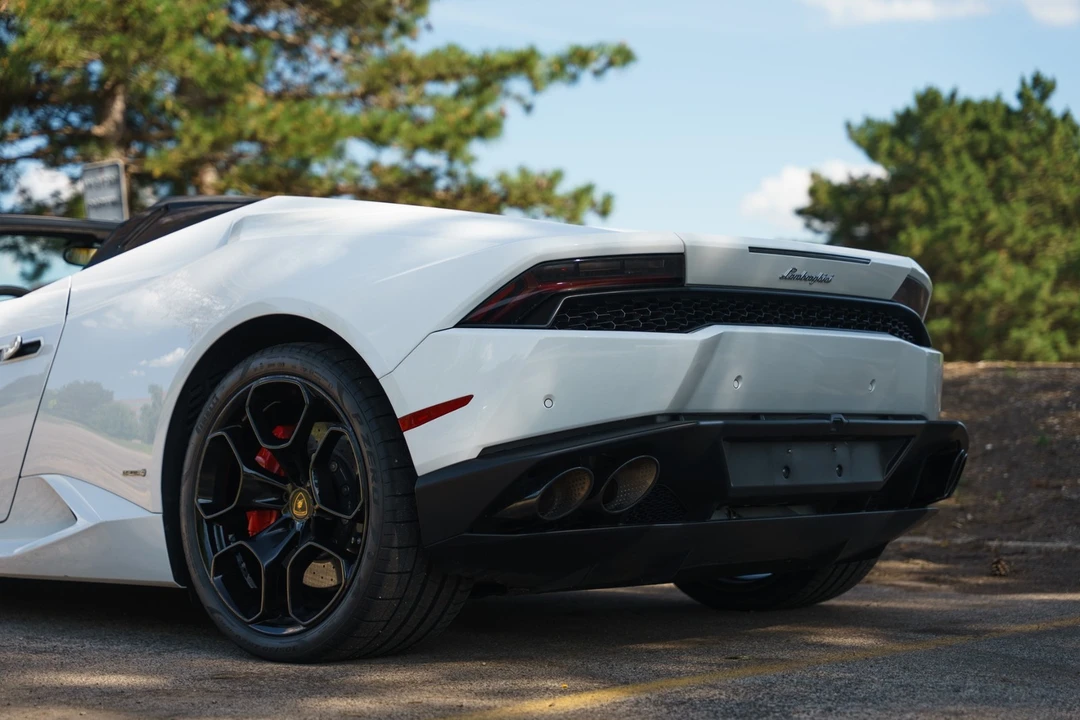 2017 Lamborghini Huracan LP610-4 - Image 11 of 31