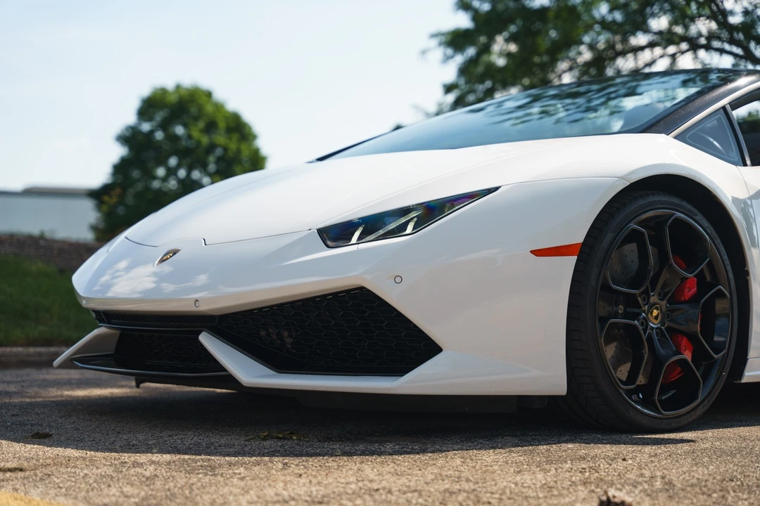 2017 Lamborghini Huracan LP610-4 - Image 7 of 31