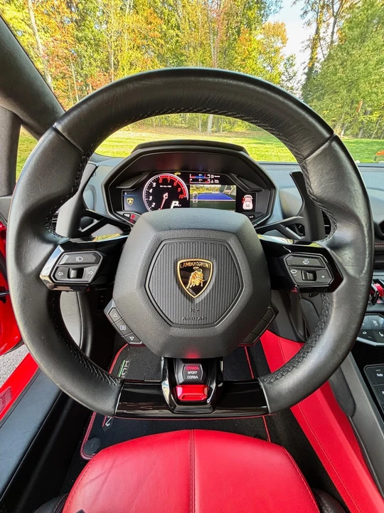 2017 Lamborghini Huracan LP610-4 - Image 11 of 12