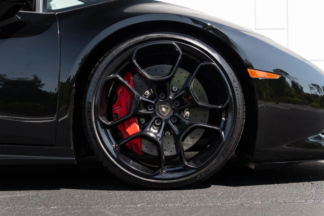 2017 Lamborghini Huracan LP610-4 - Image 9 of 21
