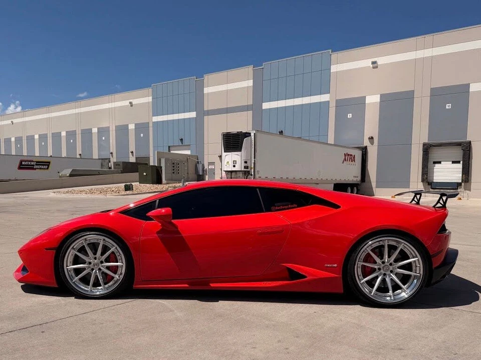 2017 Lamborghini Huracan LP610-4 - Image 12 of 31