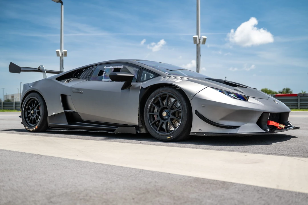 2017 Lamborghini Huracan - Image 3 of 31