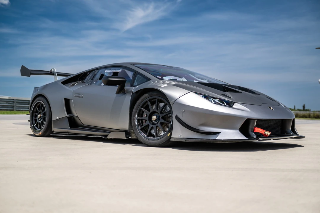 2017 Lamborghini Huracan - Image 4 of 31