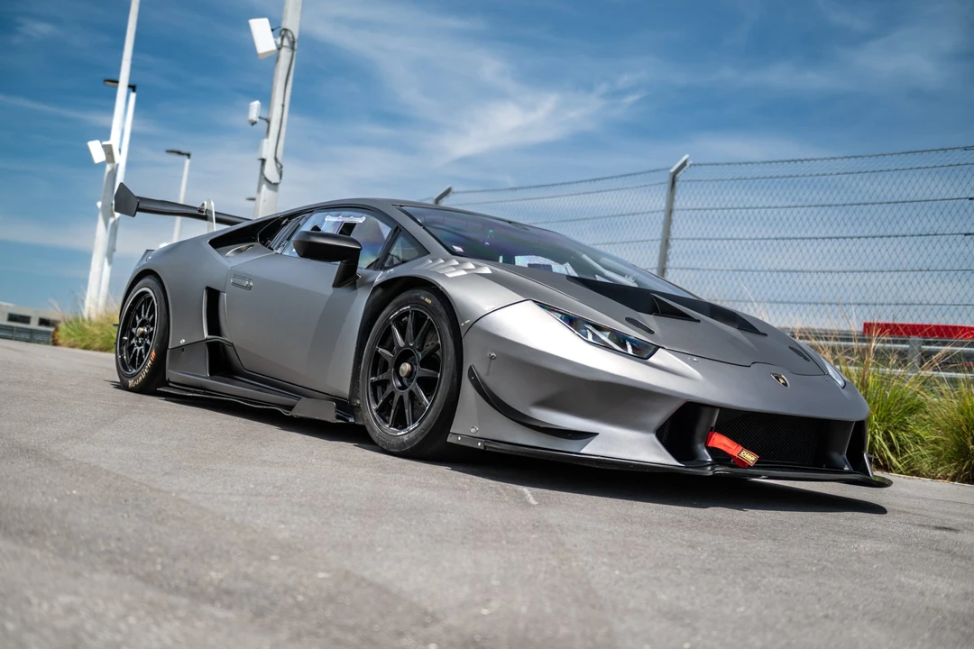 2017 Lamborghini Huracan - Image 6 of 31