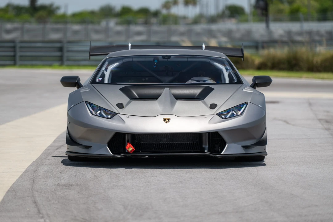 2017 Lamborghini Huracan - Image 9 of 31