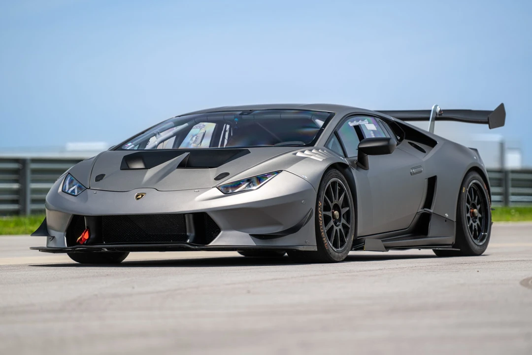 2017 Lamborghini Huracan - Image 12 of 31