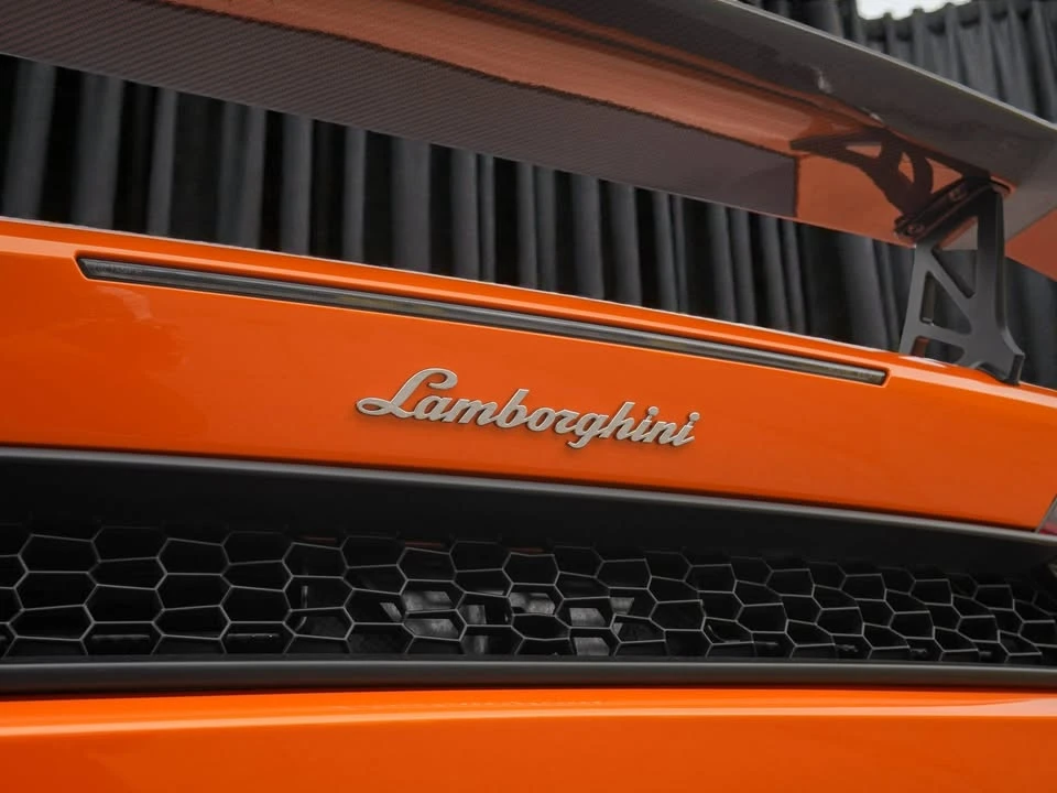 2017 Lamborghini Huracan LP580-2 - Image 9 of 19