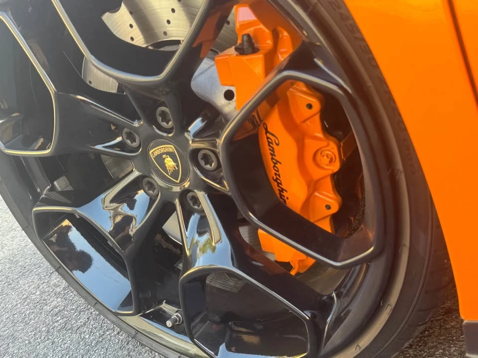 2017 Lamborghini Huracan LP580-2 - Image 4 of 13