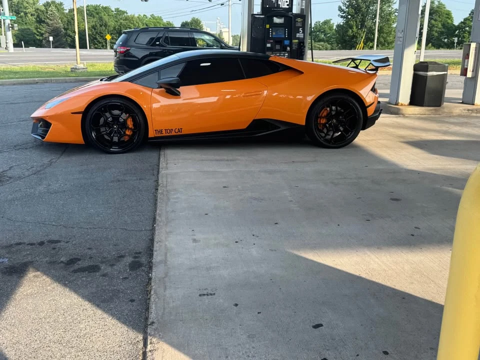 2017 Lamborghini Huracan LP580-2 - Image 6 of 13