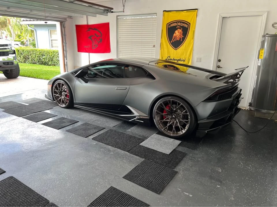 2017 Lamborghini Huracan LP580-2 - Image 5 of 11