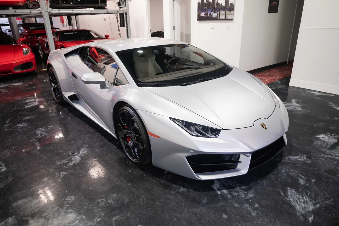 2017 Lamborghini Huracan LP580-2 - Image 12 of 31