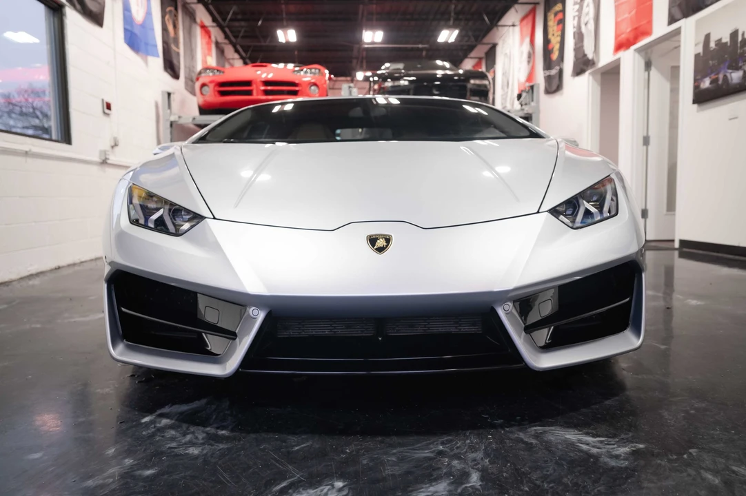 2017 Lamborghini Huracan LP580-2 - Image 13 of 31