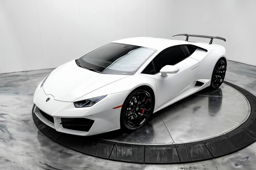 2017 Lamborghini Huracan LP580-2 - Image 4 of 12