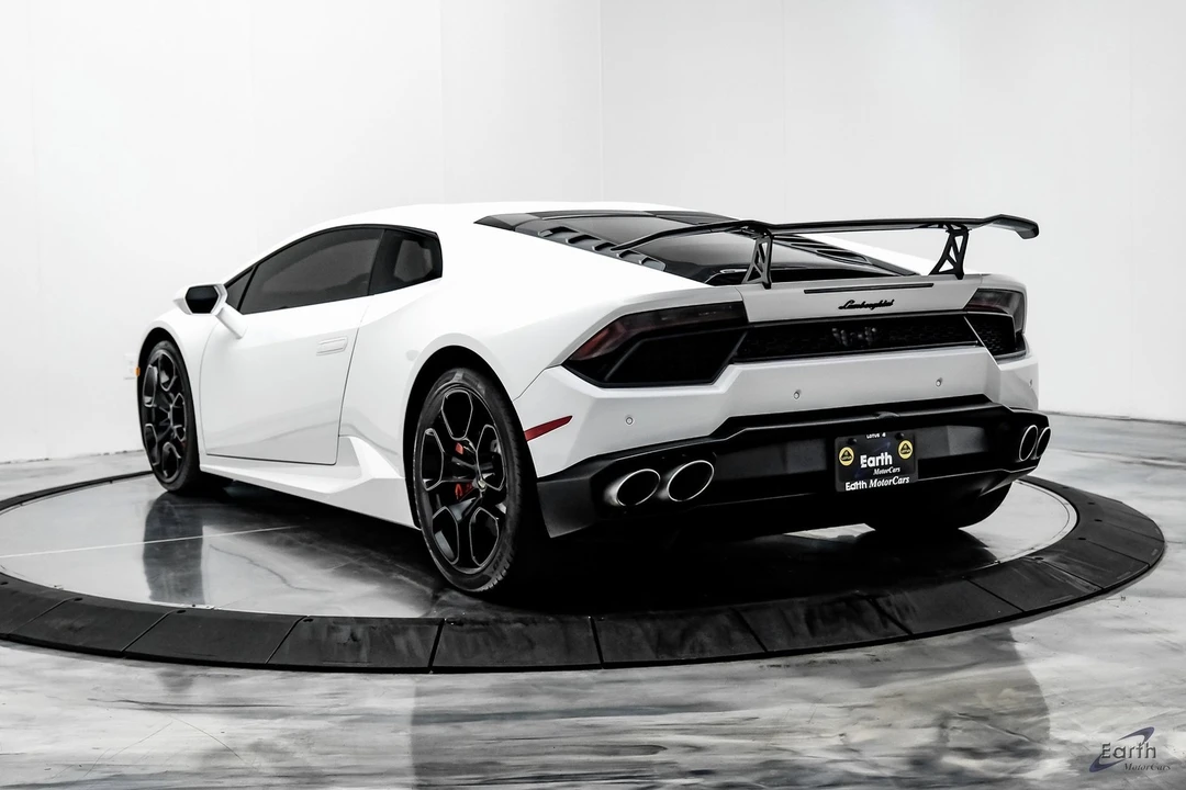 2017 Lamborghini Huracan LP580-2 - Image 9 of 12