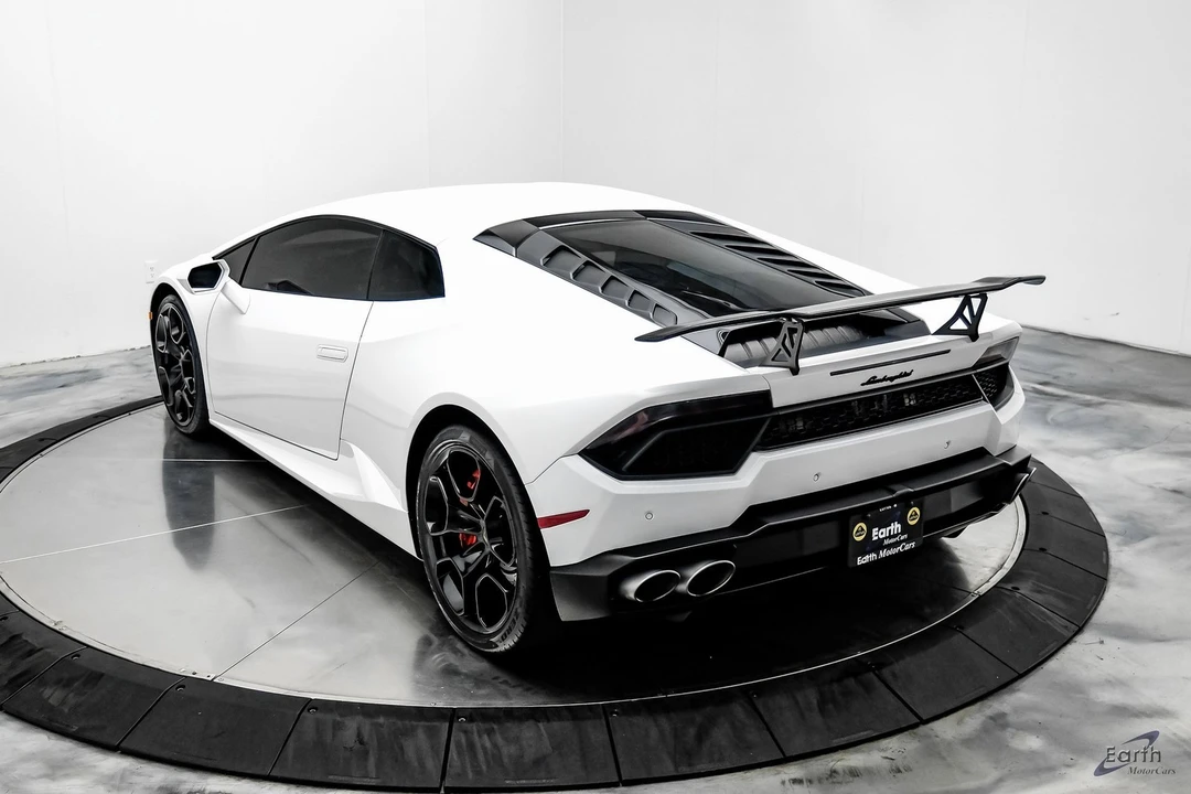2017 Lamborghini Huracan LP580-2 - Image 11 of 12