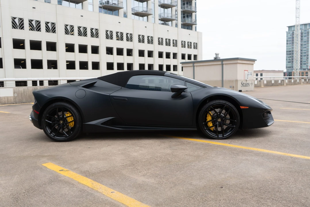2017 Lamborghini Huracan LP580-2 - Image 7 of 31