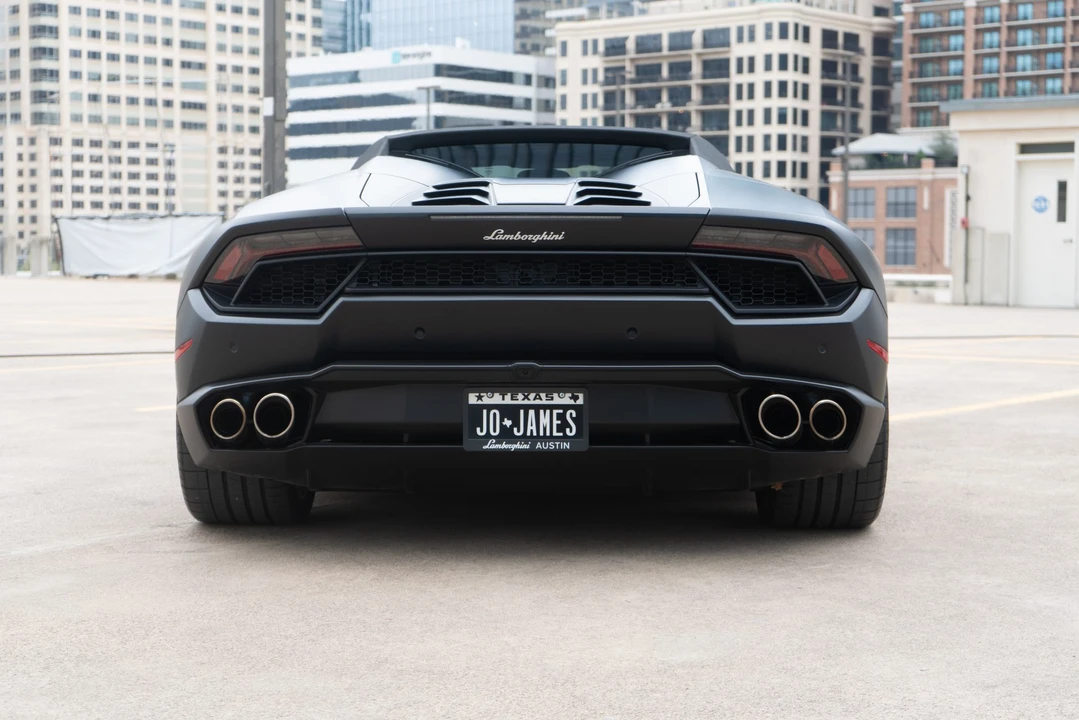 2017 Lamborghini Huracan LP580-2 - Image 10 of 31