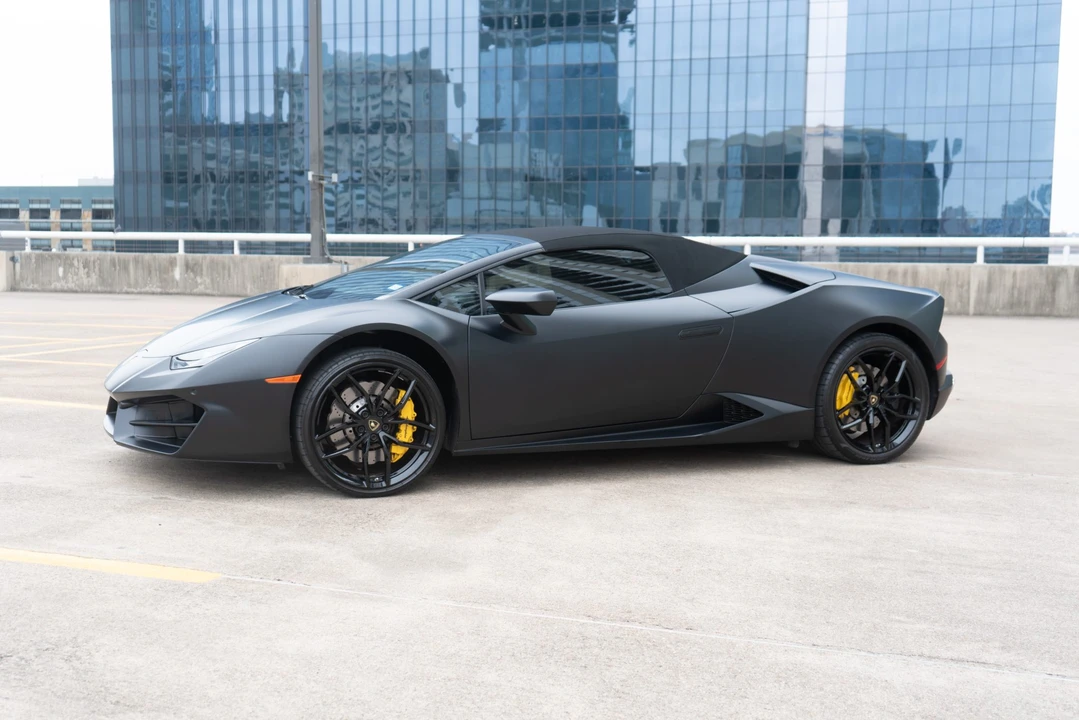 2017 Lamborghini Huracan LP580-2 - Image 3 of 31