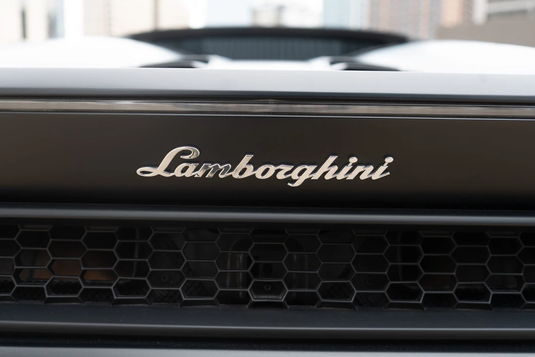 2017 Lamborghini Huracan LP580-2 - Image 28 of 31