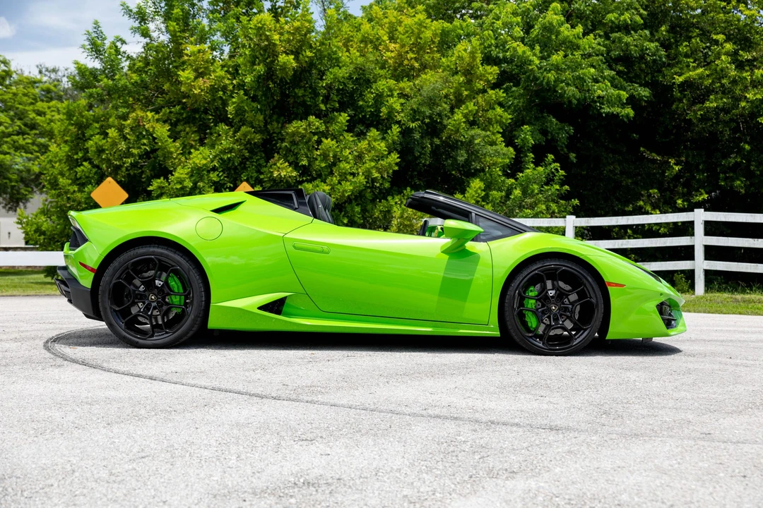 2017 Lamborghini Huracan LP580-2 - Image 8 of 31