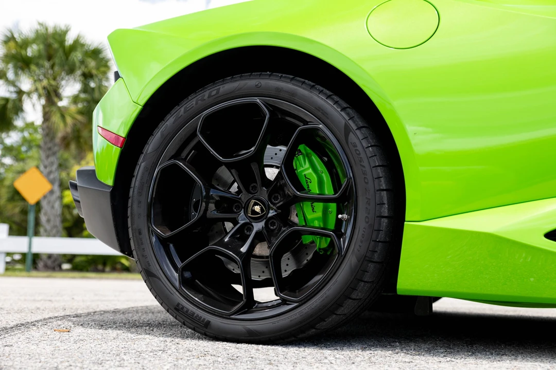 2017 Lamborghini Huracan LP580-2 - Image 27 of 31