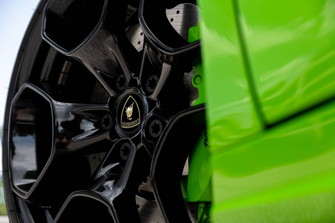 2017 Lamborghini Huracan LP580-2 - Image 25 of 31