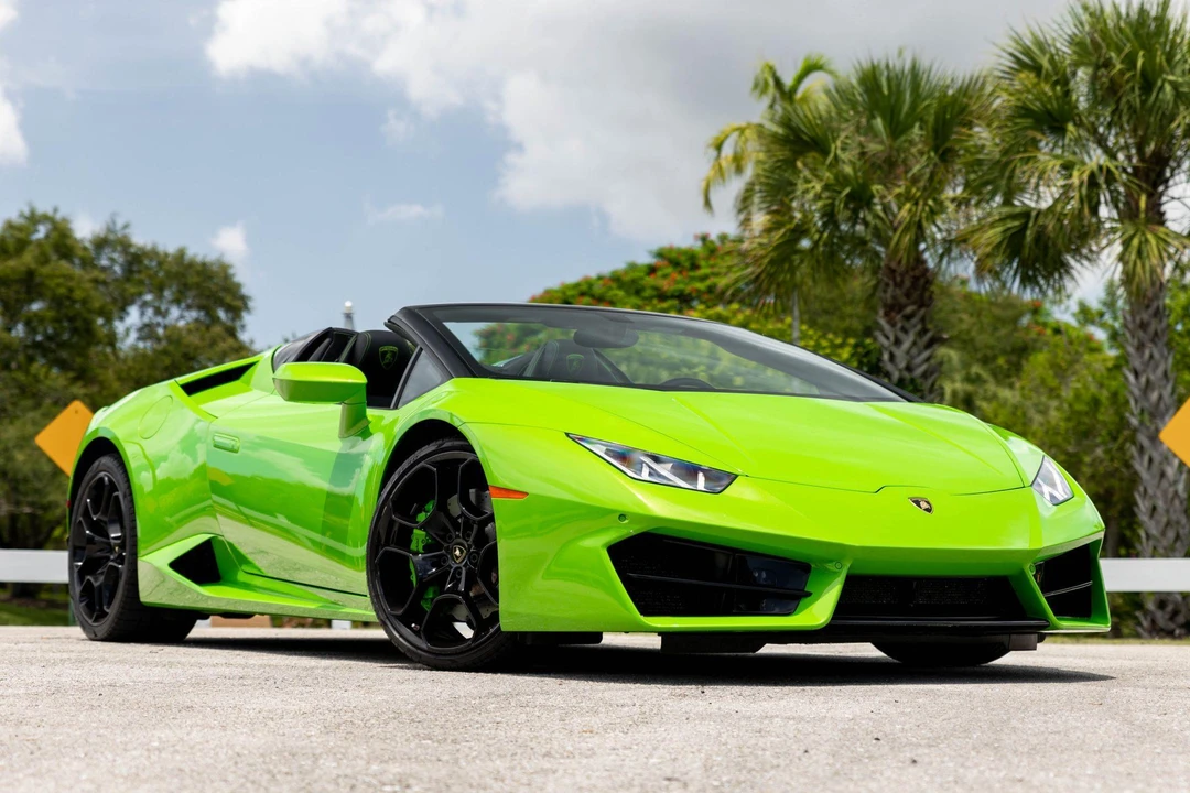 2017 Lamborghini Huracan LP580-2 - Image 10 of 31