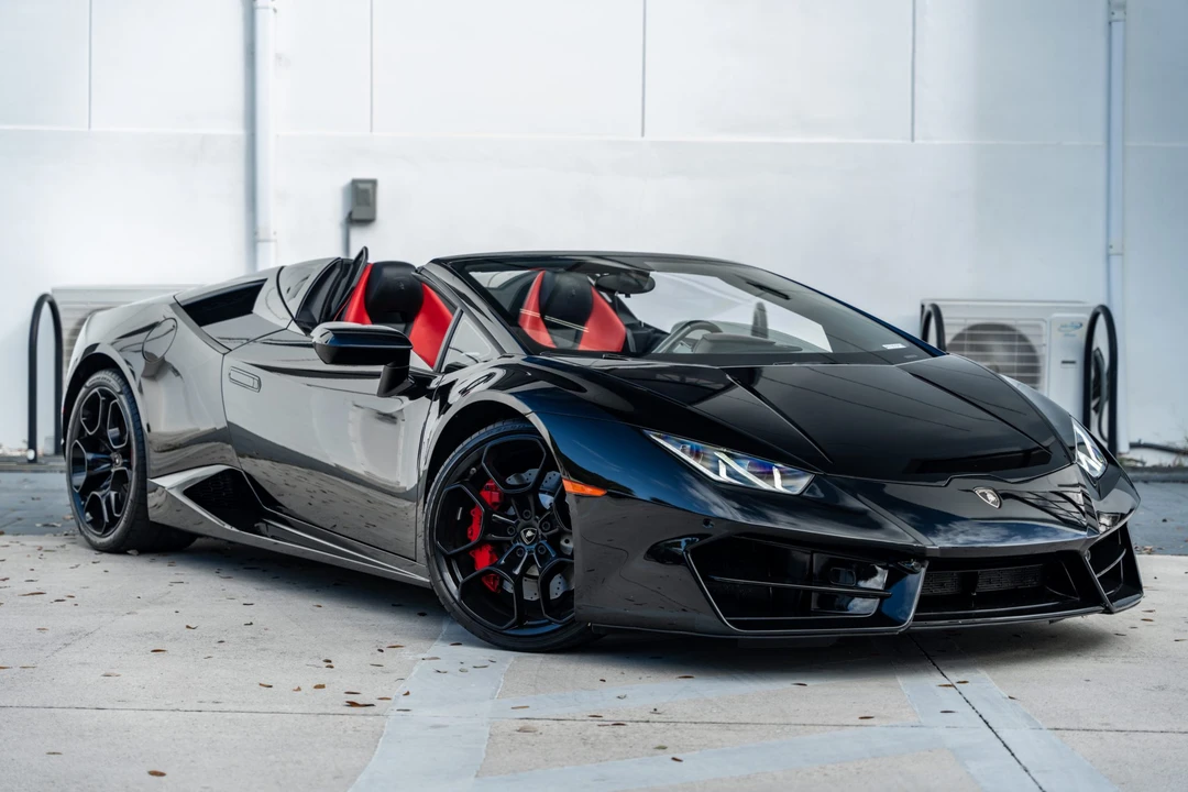 2017 Lamborghini Huracan LP580-2 - Image 4 of 31
