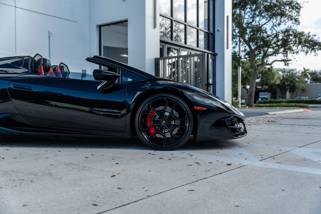 2017 Lamborghini Huracan LP580-2 - Image 14 of 31