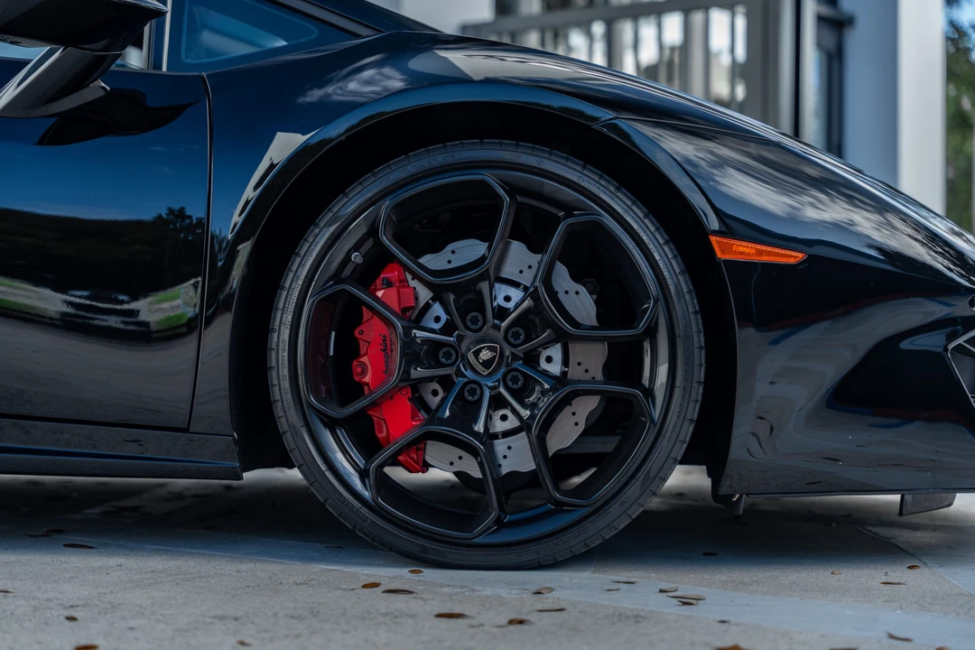 2017 Lamborghini Huracan LP580-2 - Image 28 of 31