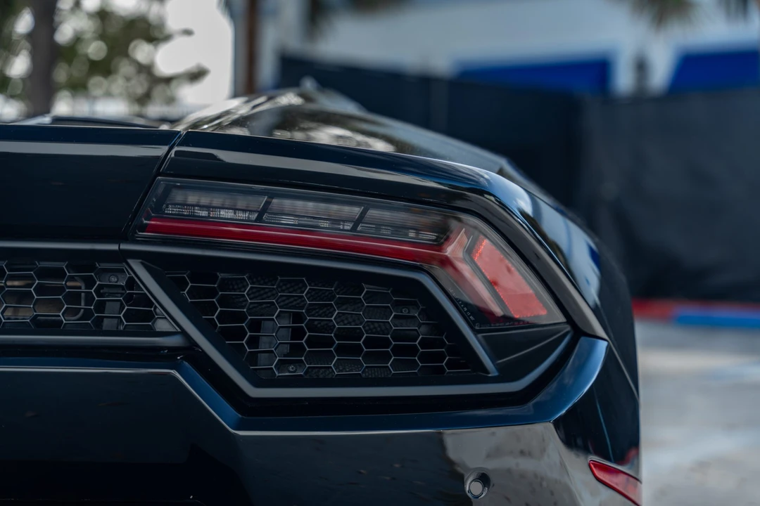 2017 Lamborghini Huracan LP580-2 - Image 25 of 31