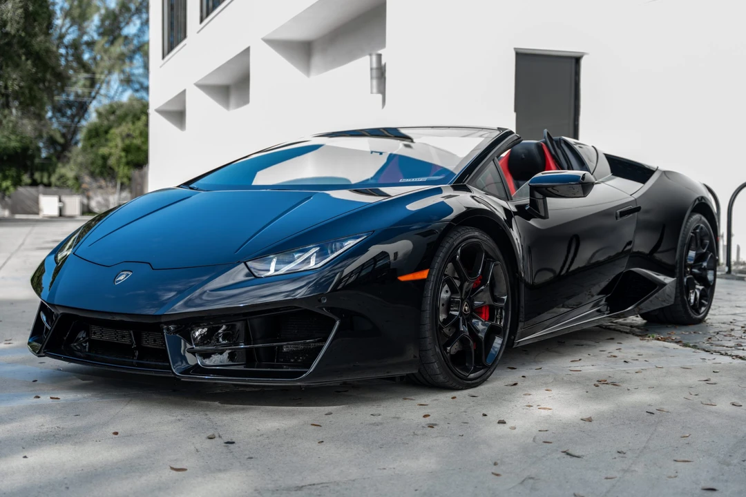 2017 Lamborghini Huracan LP580-2 - Image 10 of 31
