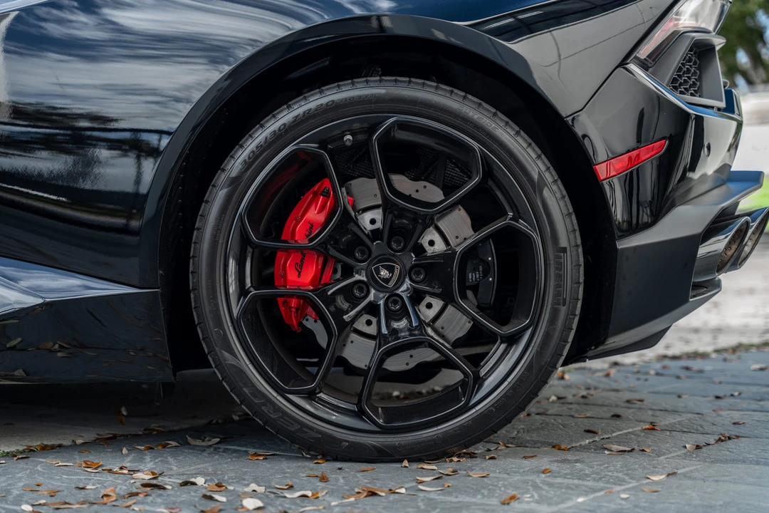 2017 Lamborghini Huracan LP580-2 - Image 30 of 31