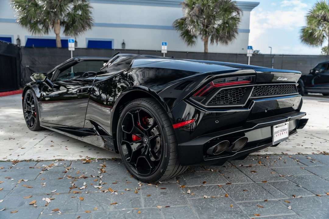 2017 Lamborghini Huracan LP580-2 - Image 12 of 31