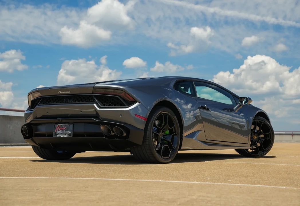 2017 Lamborghini Huracan LP580-2 - Image 3 of 31