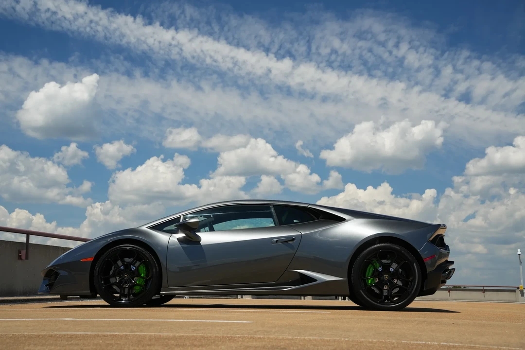2017 Lamborghini Huracan LP580-2 - Image 12 of 31