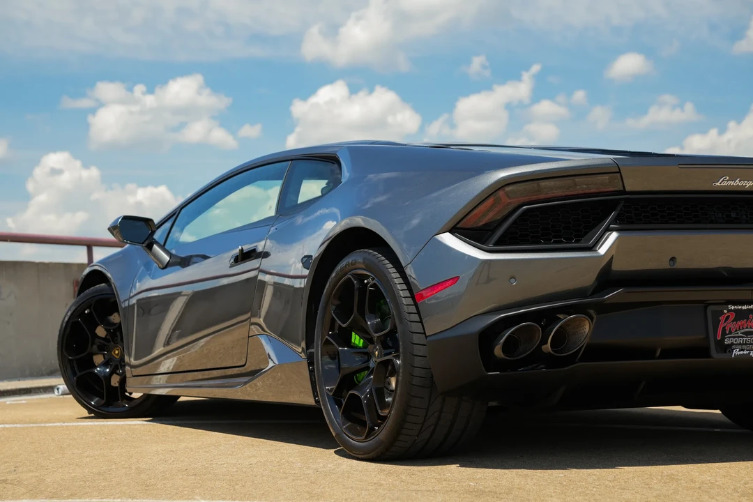 2017 Lamborghini Huracan LP580-2 - Image 10 of 31