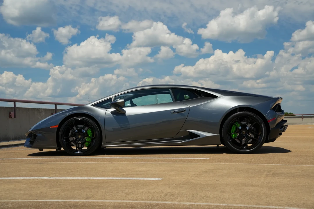 2017 Lamborghini Huracan LP580-2 - Image 13 of 31