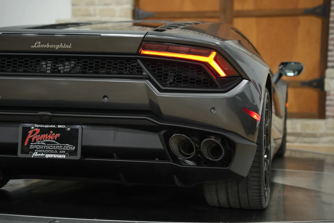 2017 Lamborghini Huracan LP580-2 - Image 16 of 31