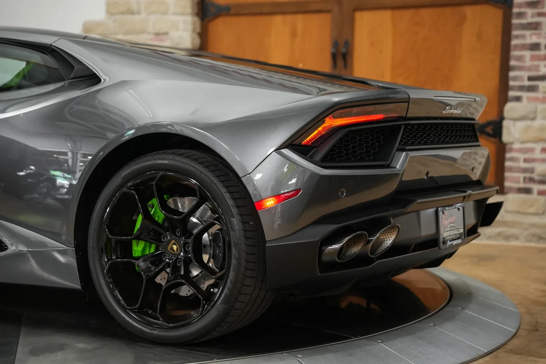 2017 Lamborghini Huracan LP580-2 - Image 20 of 31