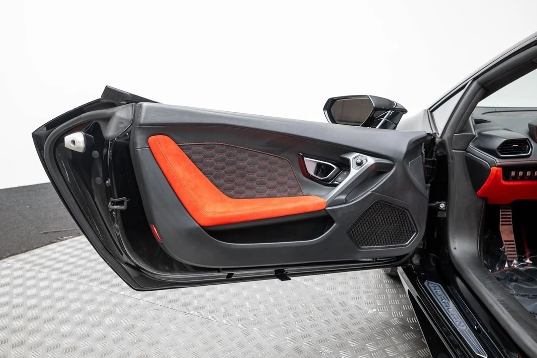 2017 Lamborghini Huracan LP580-2 - Image 12 of 12