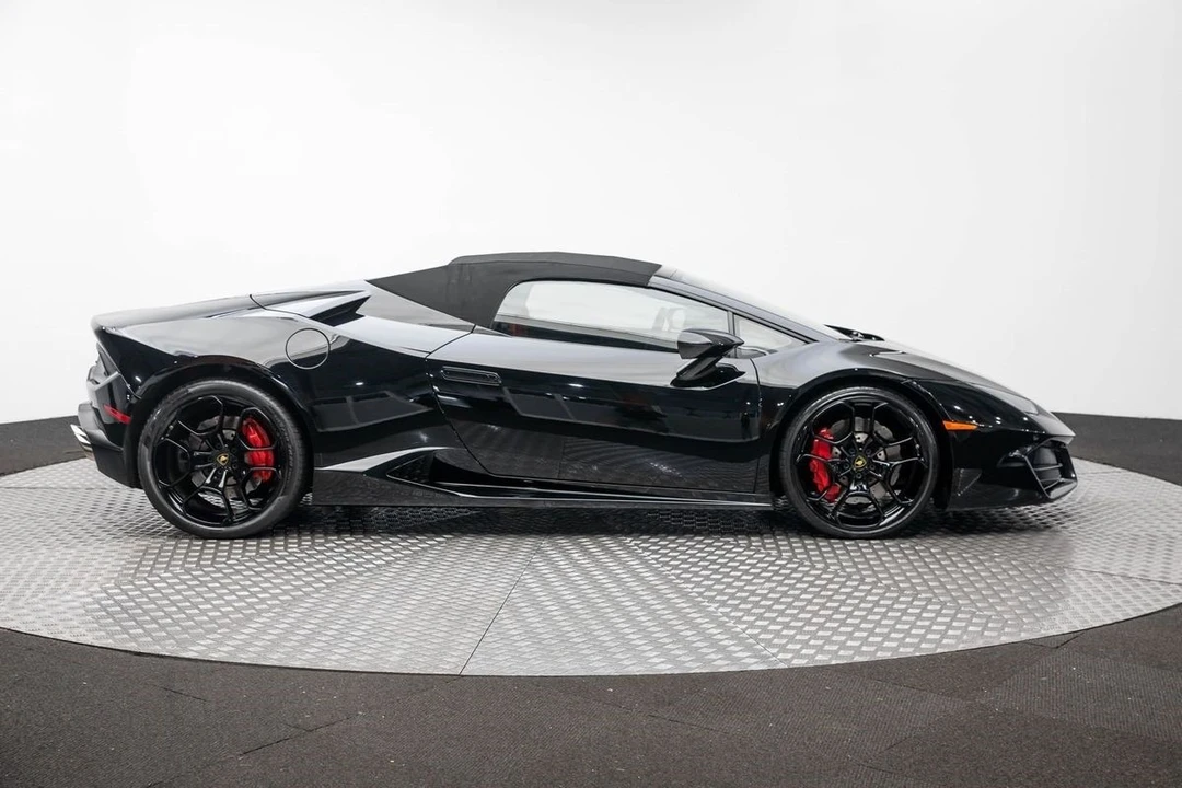 2017 Lamborghini Huracan LP580-2 - Image 10 of 12