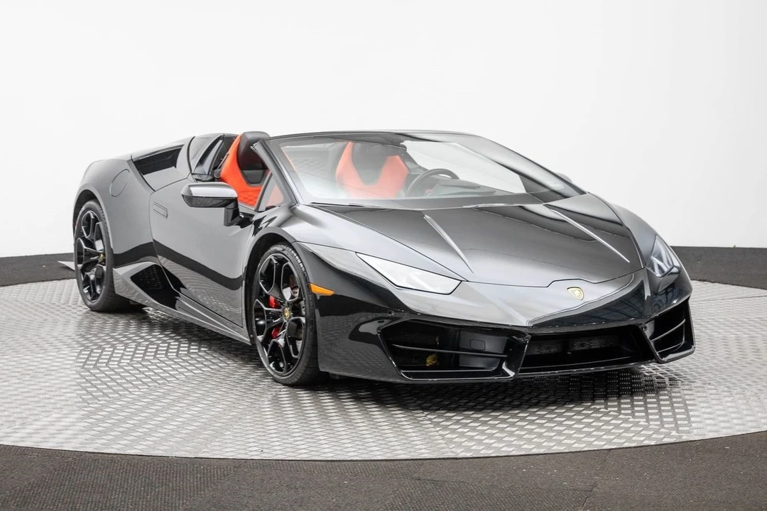 2017 Lamborghini Huracan LP580-2 - Image 4 of 12