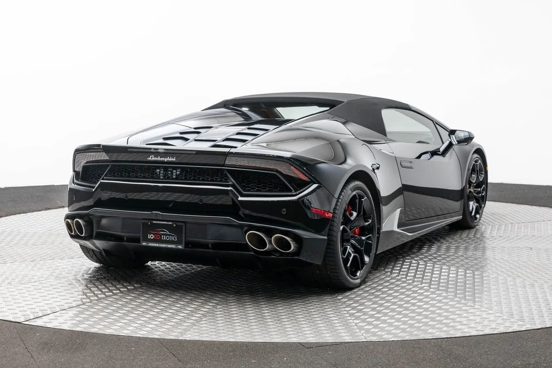2017 Lamborghini Huracan LP580-2 - Image 11 of 12