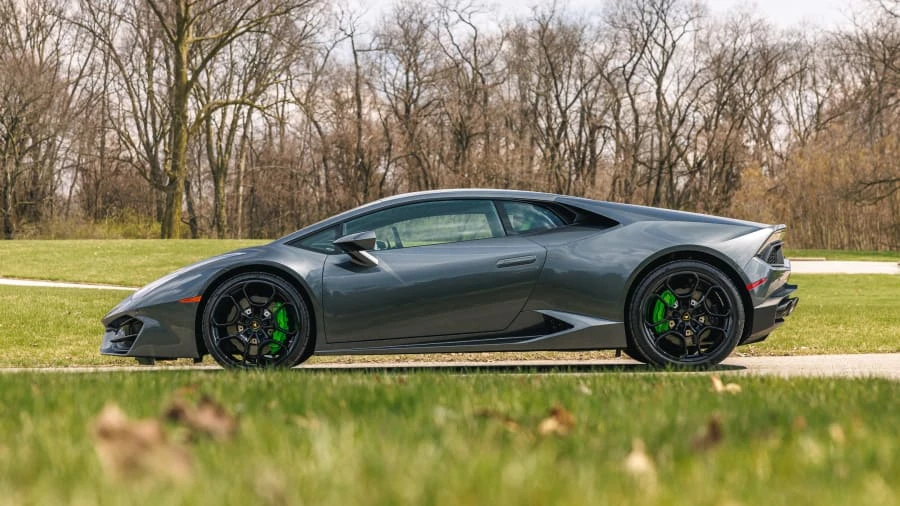 2017 Lamborghini Huracan LP580-2 - Image 2 of 31