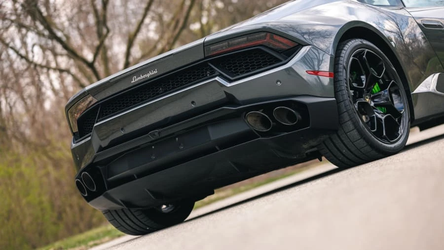 2017 Lamborghini Huracan LP580-2 - Image 6 of 31
