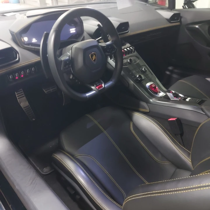 2017 Lamborghini Huracan LP580-2 - Image 10 of 12